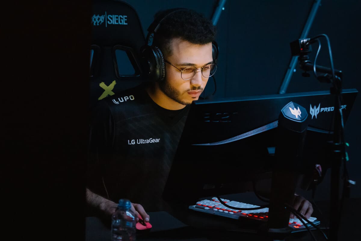 R6: hornetao deixa INTZ e cita “problemas internos”