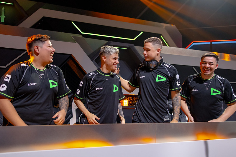 LBFF 8: LOUD termina primeiras rodadas na liderança