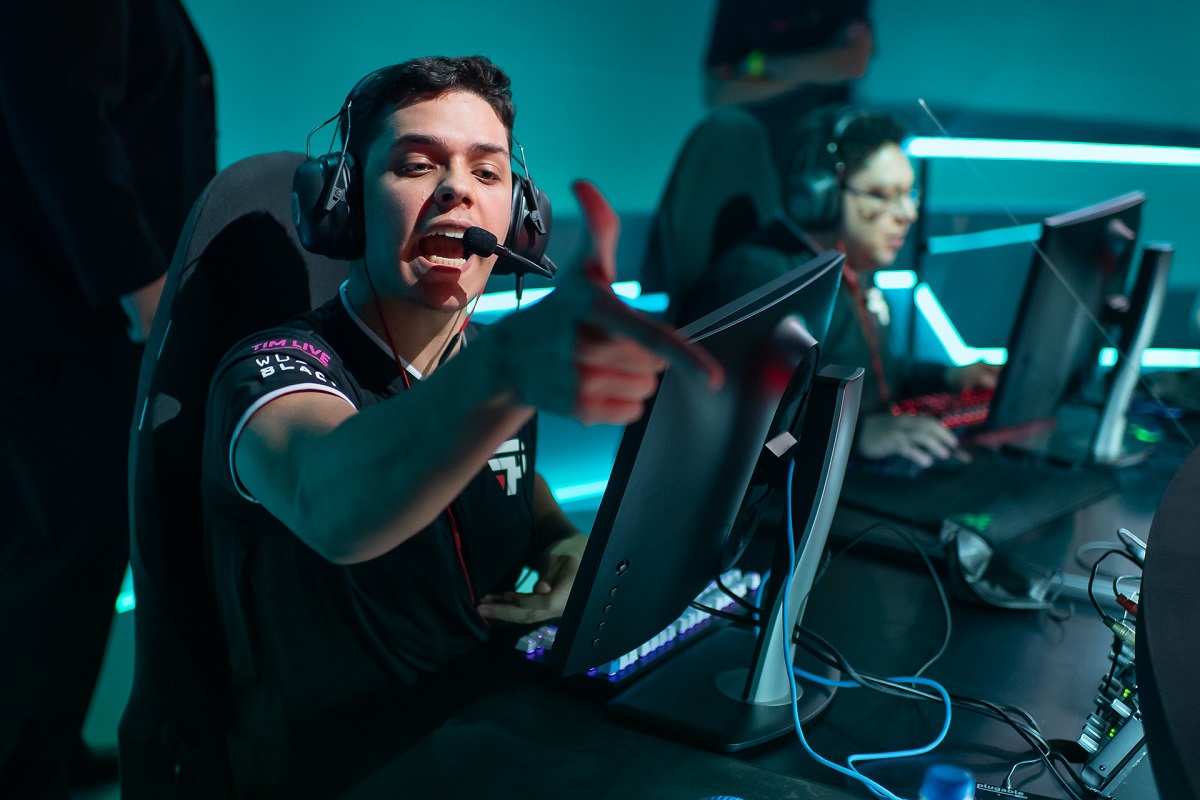 VALORANT: Veroneze voltará ao competitivo em 2023