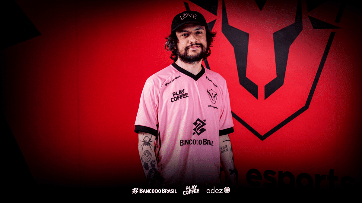 R6: JULIO é apresentado pela w7m