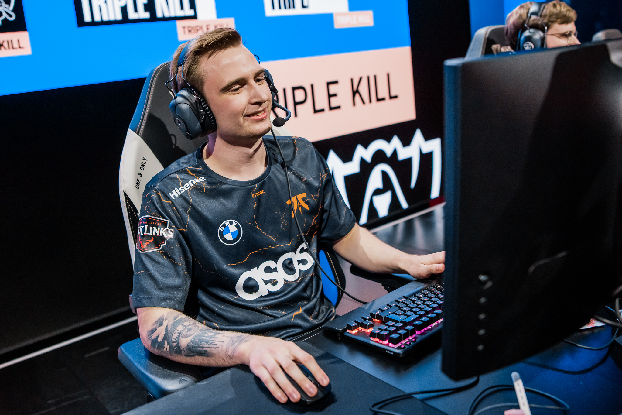 Worlds 2022: “Nós trollamos”, diz Humanoid sobre derrota para a LOUD