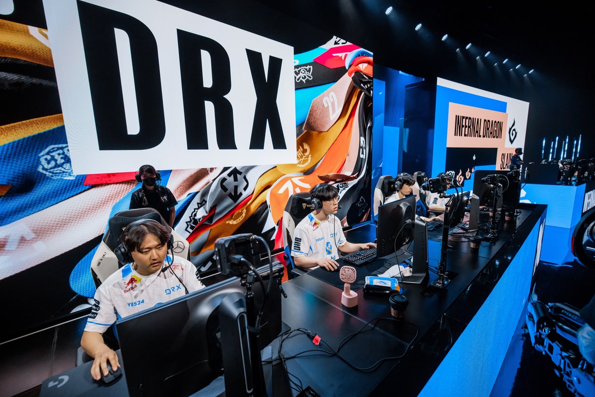 Worlds 2022: DRX faz história, vira a série contra a EDG e vai às semifinais