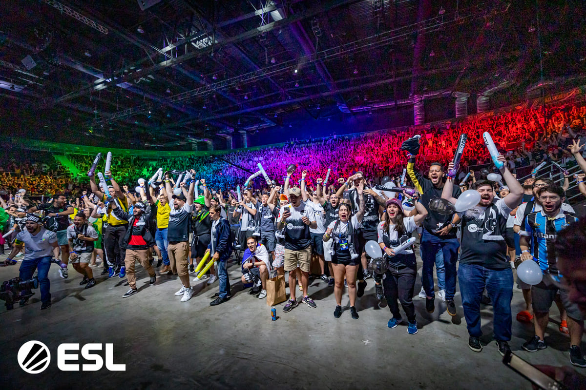 IEM Rio Major 2022: Veja a reação da torcida após virada da FURIA