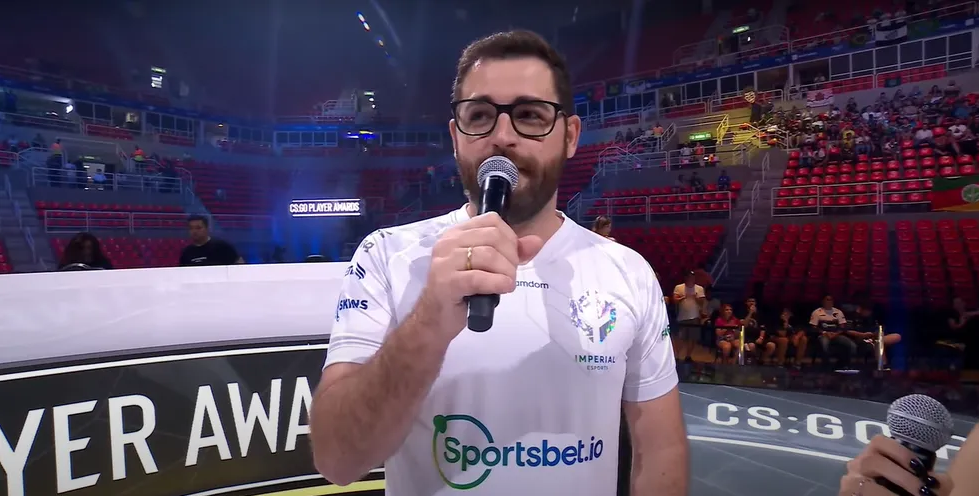 IEM Rio Major 2022: FalleN pede “bom exemplo” para torcida após cuspe em jogador da NAVI