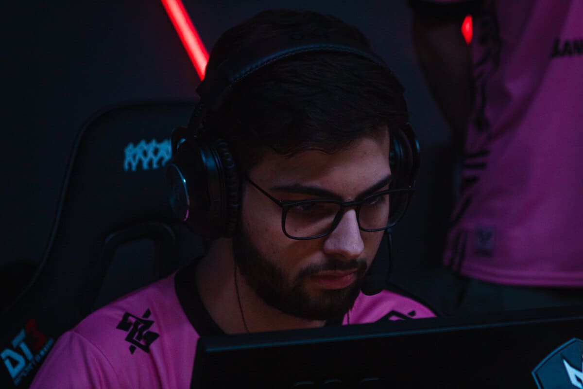 R6: Kheyze é eleito jogador do ano; veja vencedores do R6 Awards