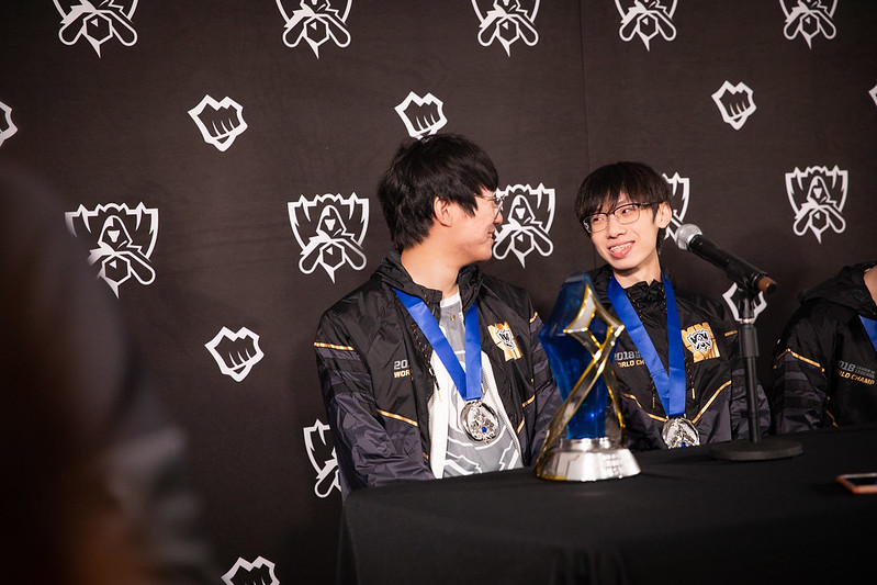 LPL 2023: Campeões mundiais, Ning e Baolan assinam com a UP