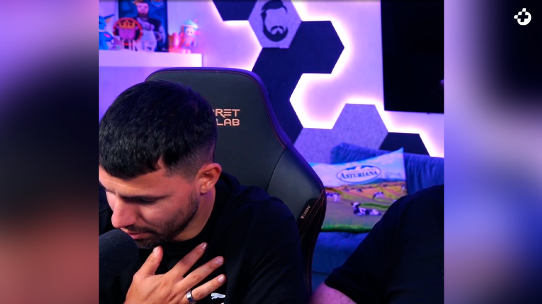 Agüero tem uma mini-arritmia em live; veja o vídeo