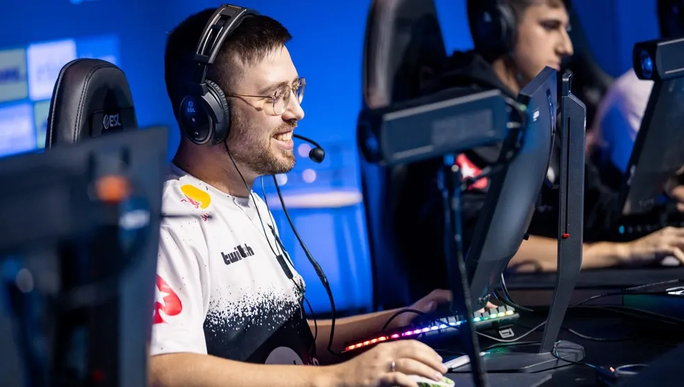 VALORANT: ArT, da FURIA, se diverte no FPS da Riot e faz primeiro Ace