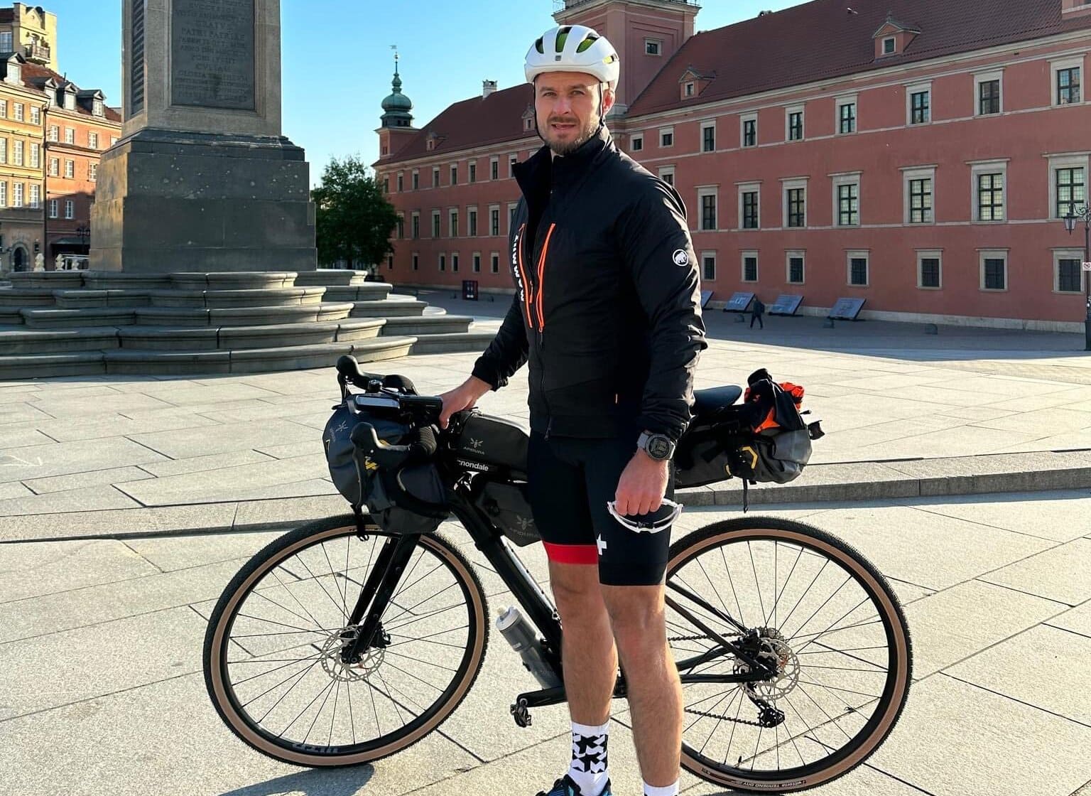 BLAST.tv Paris Major 2023: pashaBiceps vai de Varsóvia a Paris de bicicleta