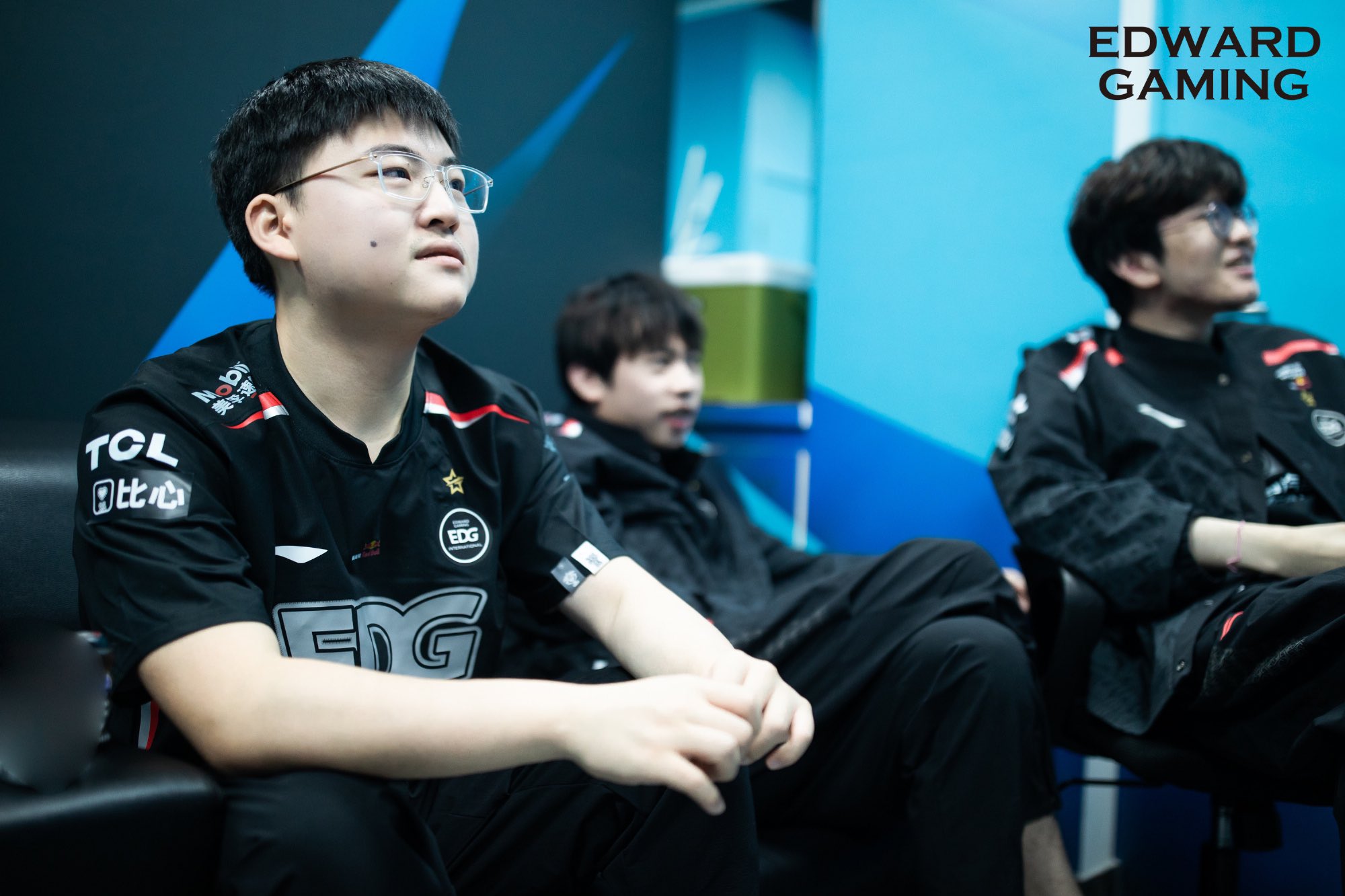 LPL 2023: Uzi estreia vencendo a IG e ganha MVP