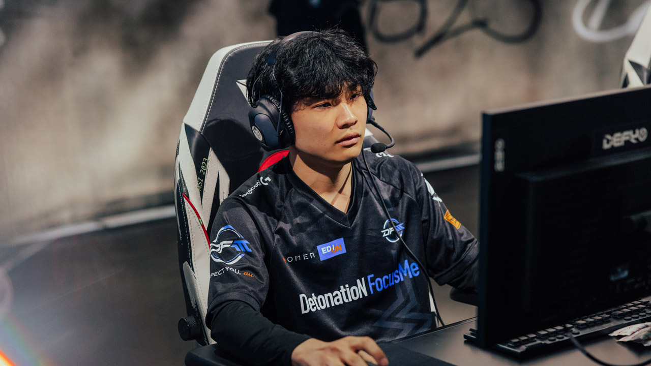 LoL: Tol2, da DFM, acusa treinadores de abuso psicológico