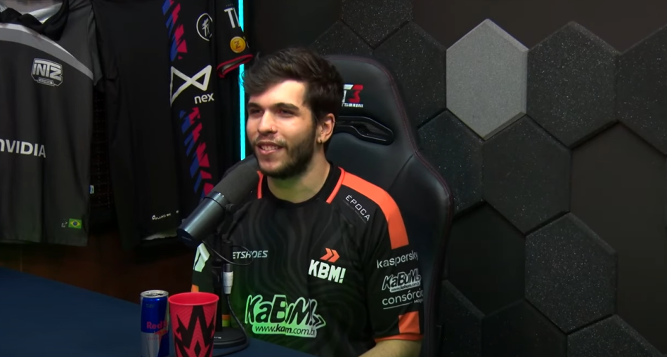 CBLOL 2023: “Ele não é ruim”, comenta RedBert sobre Flawless