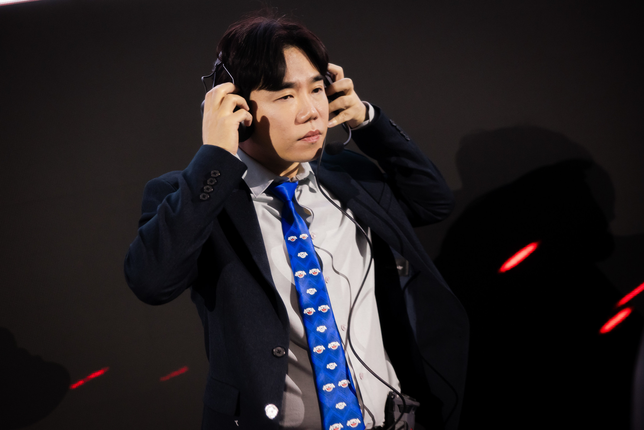 Worlds 2023: Após eliminação, treinador da JDG anuncia pausa na carreira