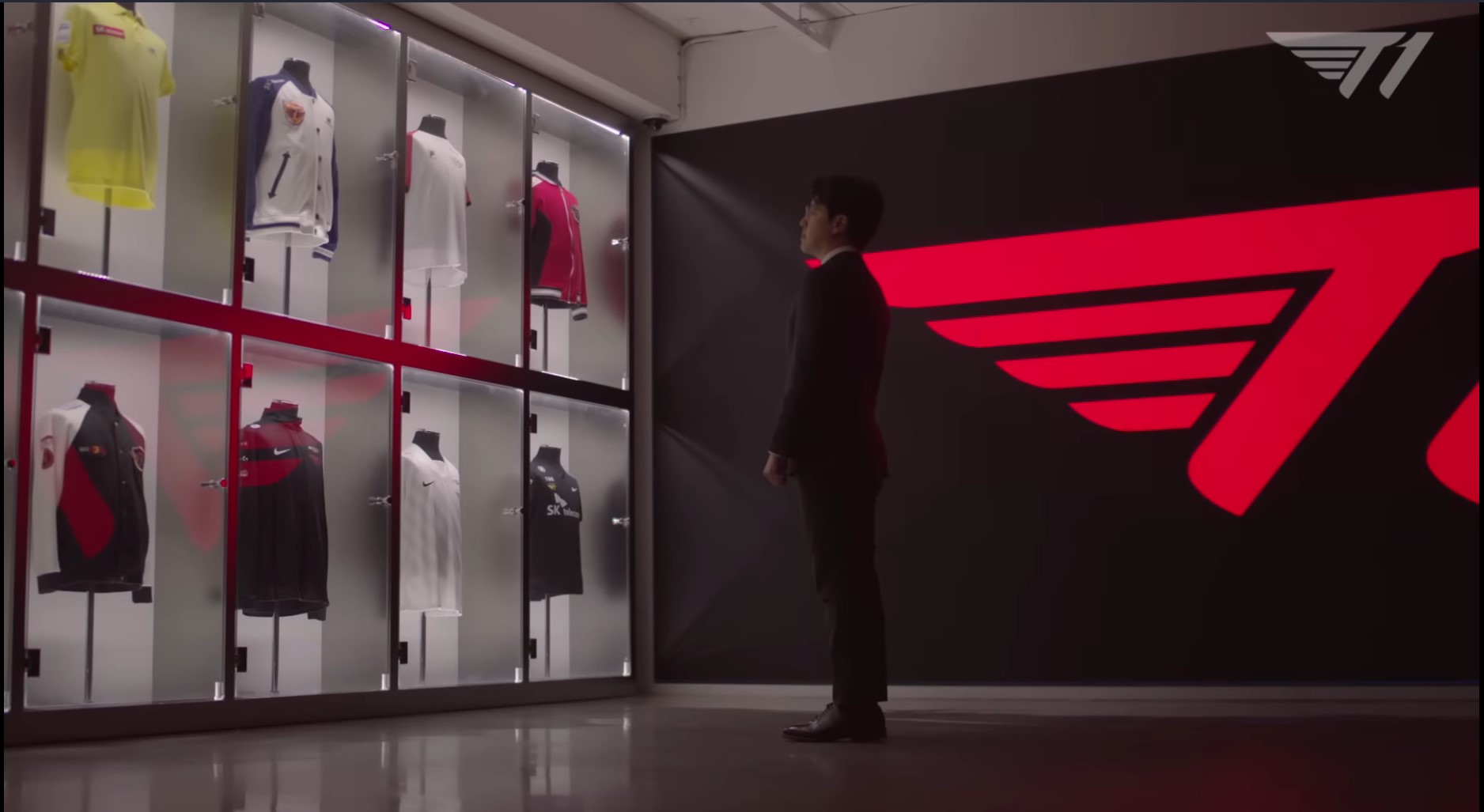 LCK 2024: T1 oficializa o retorno de KkOma; Sky e Roach deixam a organização