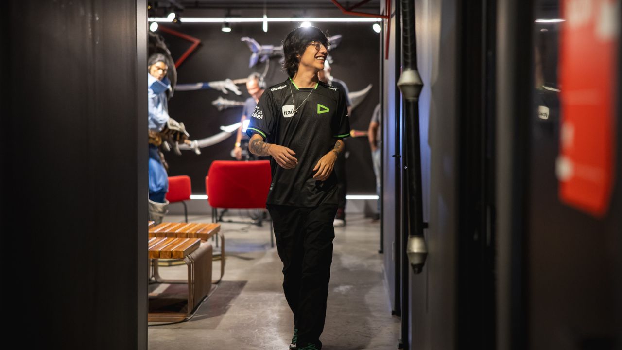 CBLOL 2024: Varrida AVASSALLLADORA! LOUD vence a RED avança nos playoffs