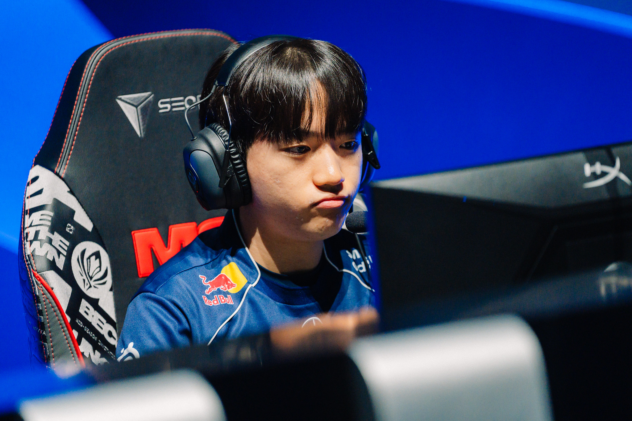 LoL: Keria investe ouro absurdo em sentinelas de controle contra a Gen.G