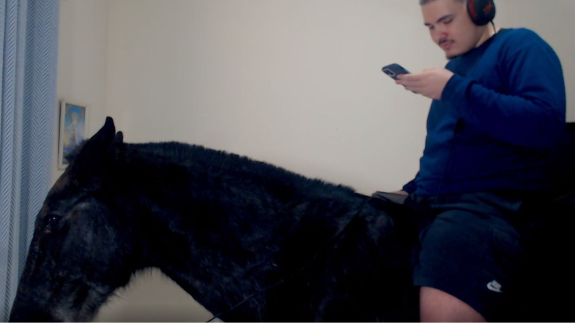 VALORANT: “A ideia surgiu por morar na roça”, diz Guigz sobre jogar montado em um cavalo