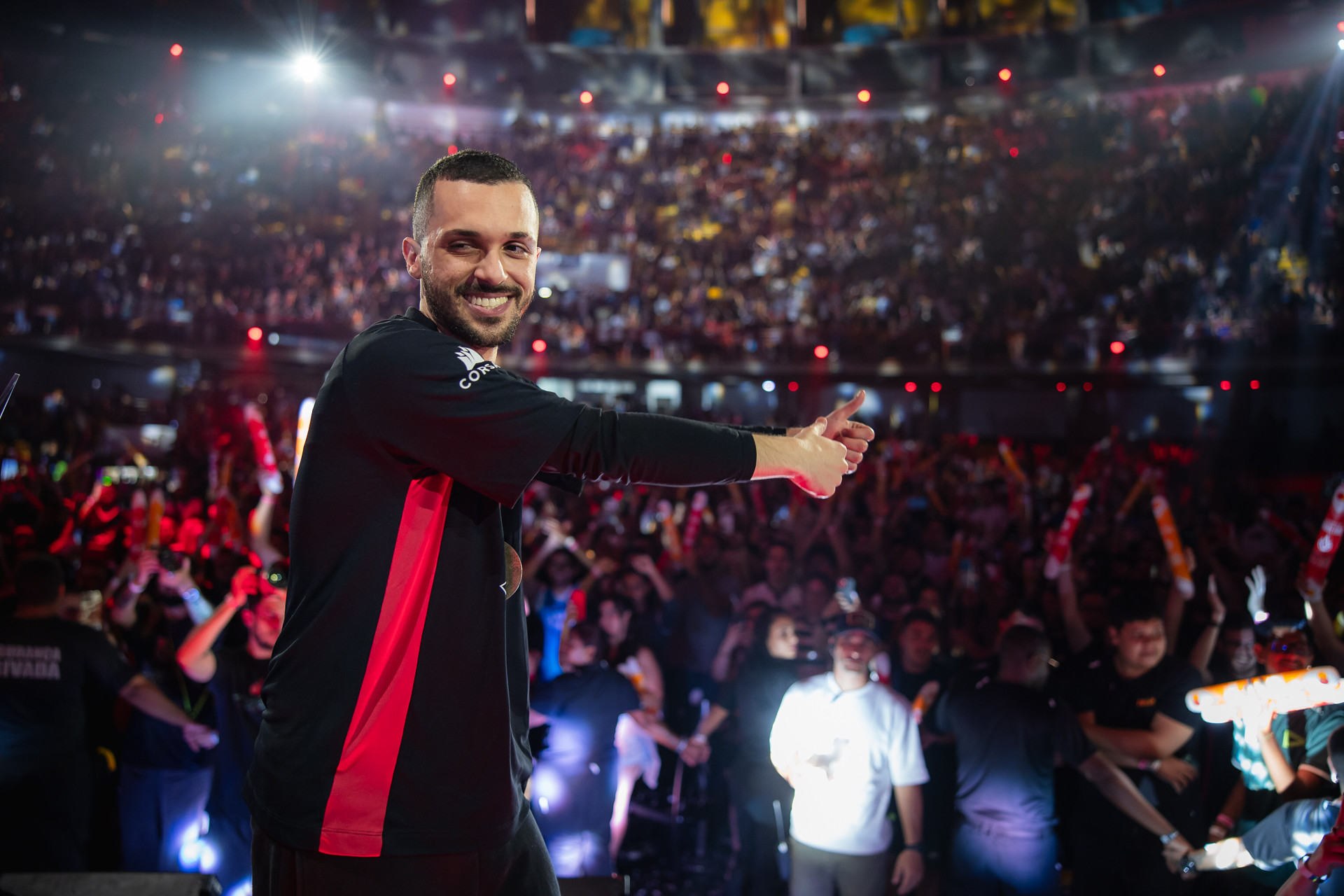 LoL: Comunidade reage à aposentadoria de dyNquedo: “é patamar de ídolo”