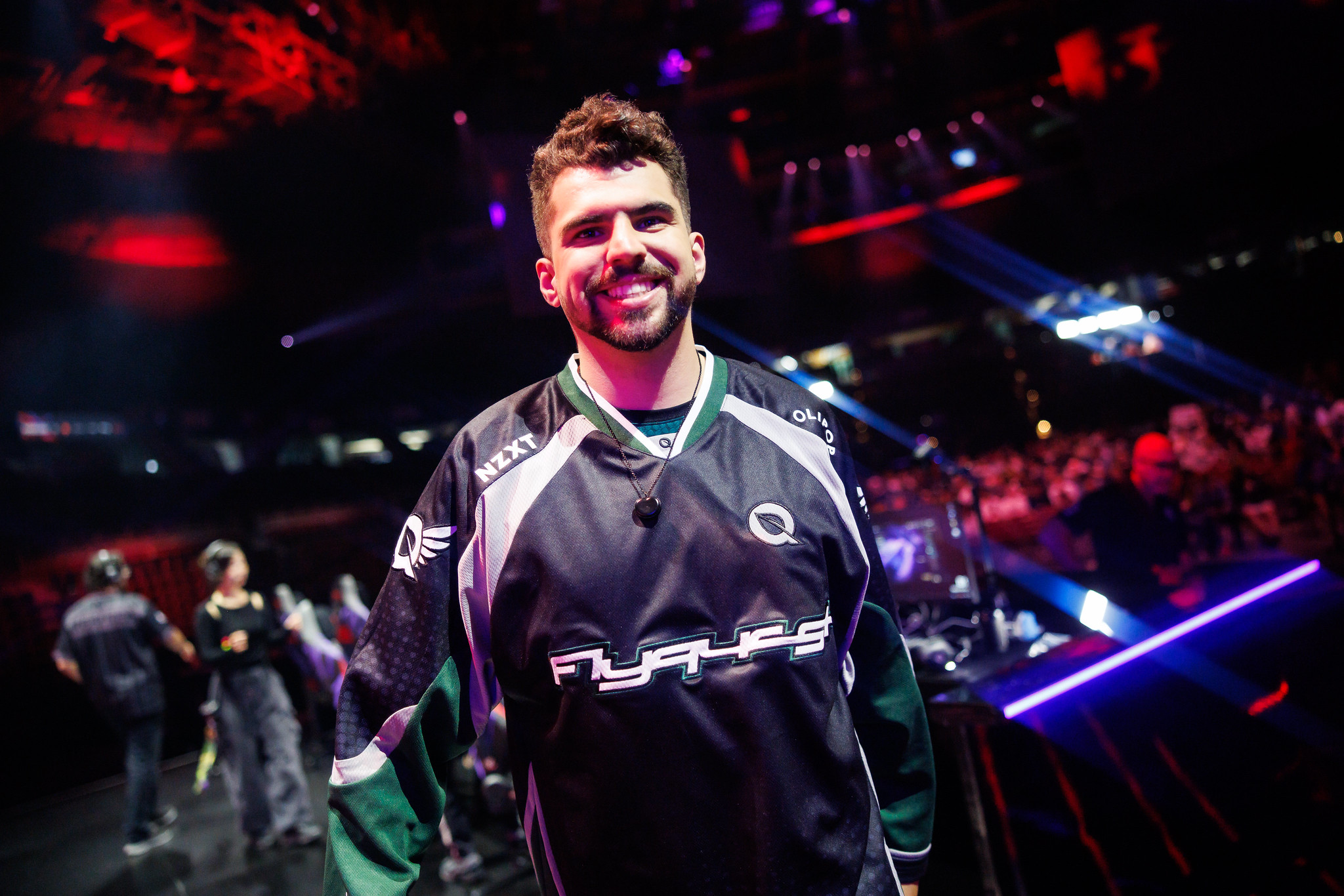 MSI 2025: “Dá para lutar com todo mundo”, diz Bwipo sobre nível da FlyQuest