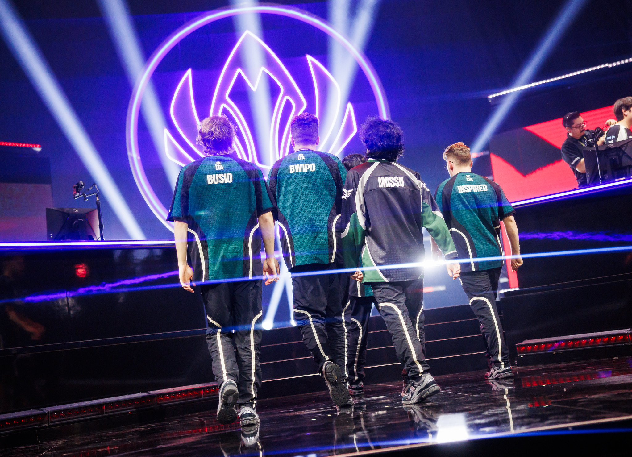 LCS 2026: Flyquest se despede de dois dos seus principais jogadores