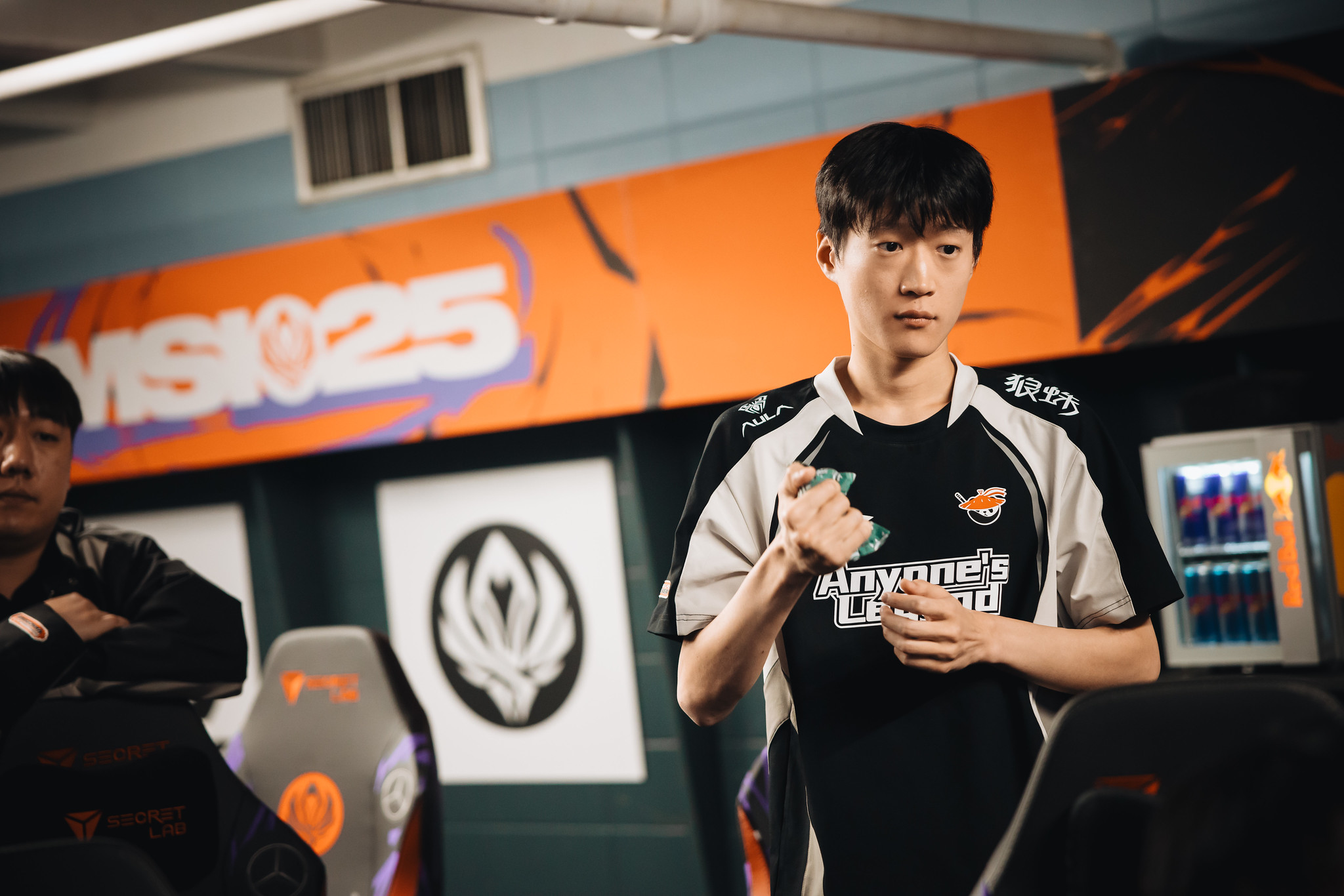 LPL 2025: AL Shanks recebe punição por assédio verbal em live