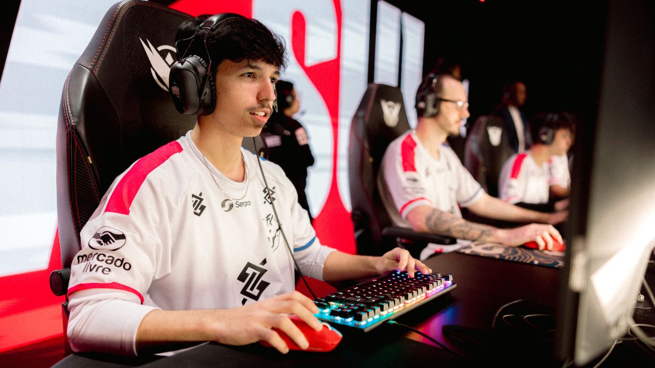 CBLOL 2026: Fluxo w7m deve manter três de seus jogadores, diz jornalista