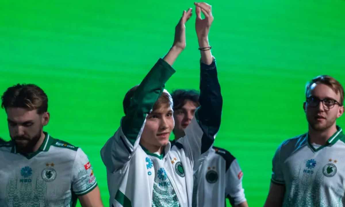 CS2: Dono da Falcons nega rumores de mudança e reforça confiança no elenco