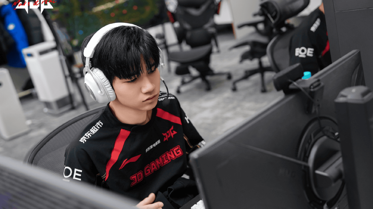 Demacia Cup 2025: JD Gaming elimina a EDG e avança para a semifinal