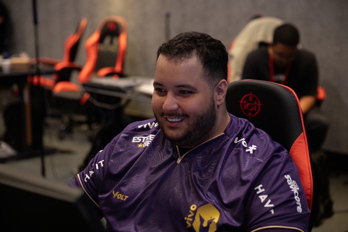 CS2: Brasileiro fecha 2025 com o melhor rating do mundo em partidas online