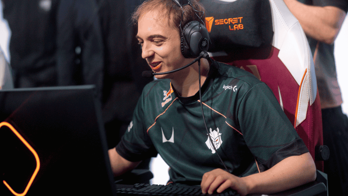 First Stand 2026: G2 supera a BNK FearX e se garante nos playoffs