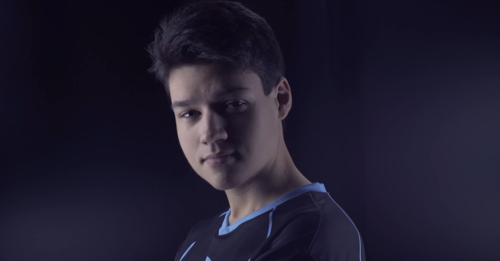 Com brasileiro no time, CLG anuncia line-up de Overwatch