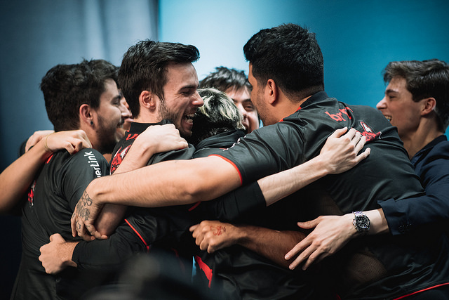 Red Canids estreia com vitória no MSI 2017