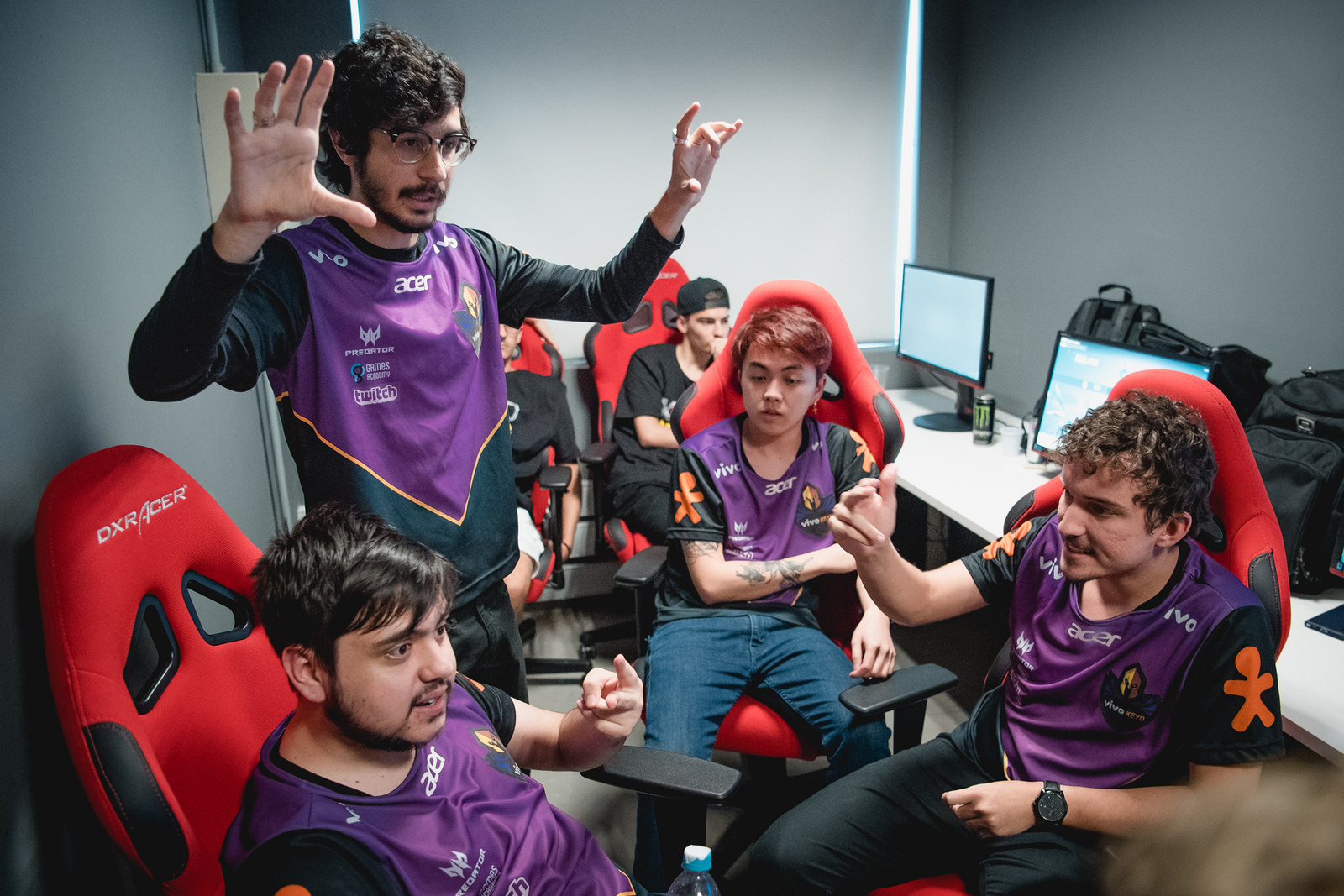 Vivo Keyd controla Team One e tem vitória tranquila no CBLOL