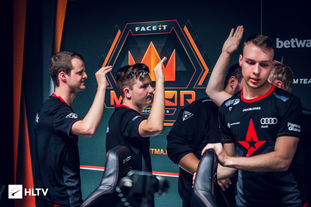 Astralis está classificada à segunda fase do FACEIT Major