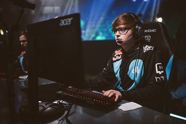 LoL: Em stream, Sneaky confirma que sairá da Cloud9