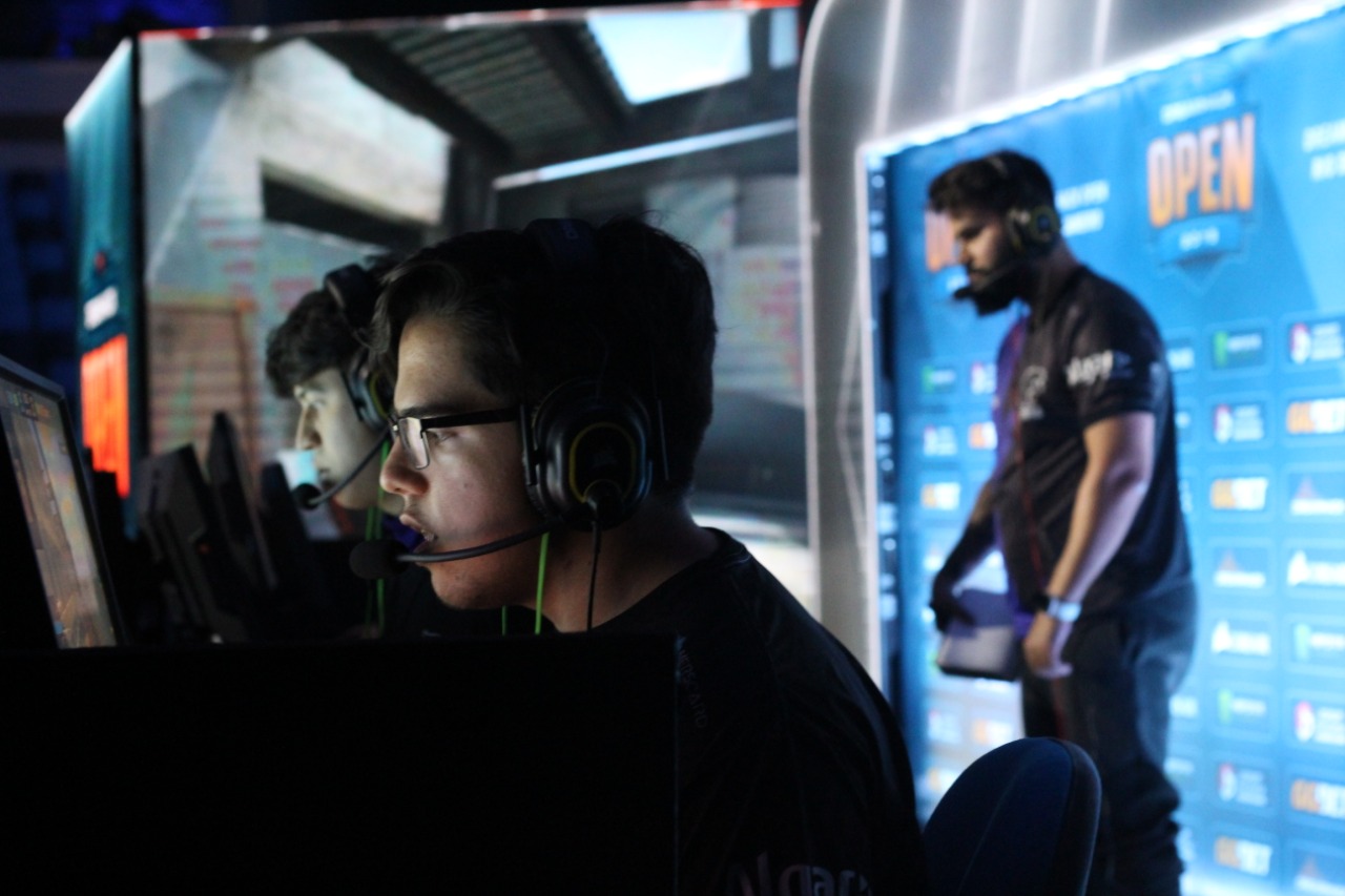 CS:GO: FURIA vence Sharks e está na final da DreamHack Rio