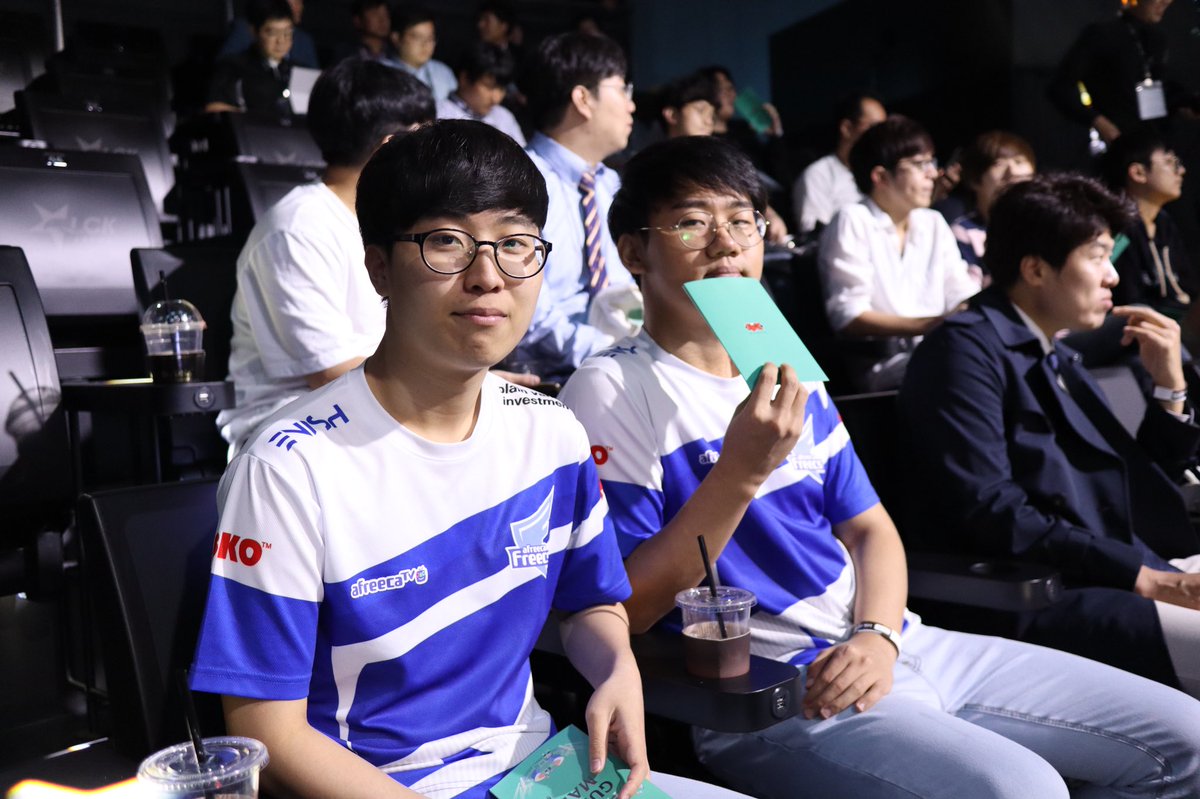 LoL: Kiin faz jogada milagrosa de Kennen no 1v4 e salva a base da Afreeca Freecs