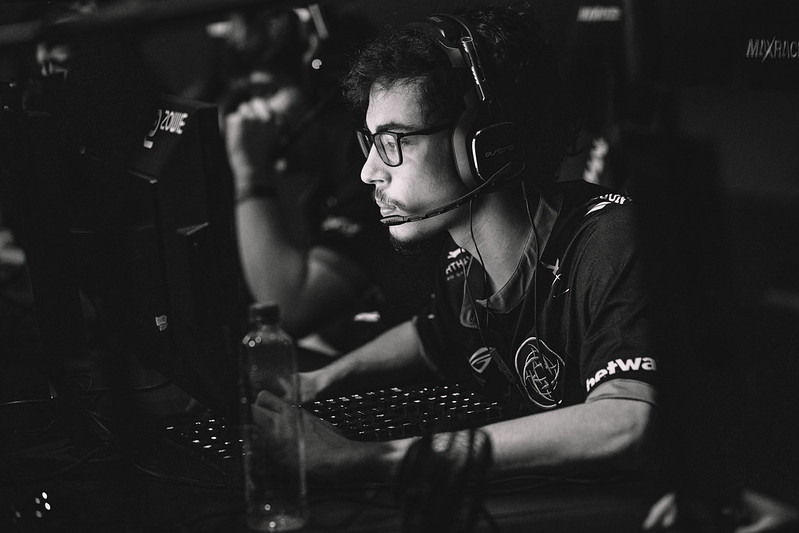 R6: NiP escolhe espanhóis como substitutos de Kamikaze e JULIO na Pro League