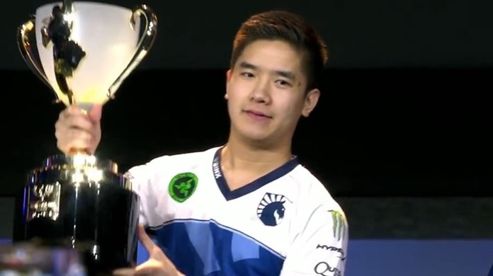 Street Fighter V: Campeão mundial, NuckleDu anuncia aposentadoria após acidente de carro