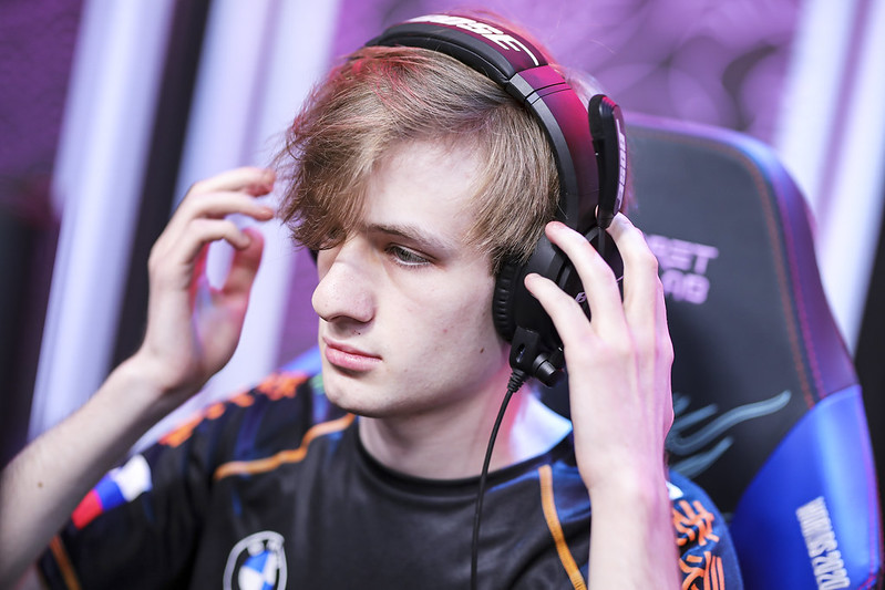 LoL: Nemesis sabia que seria trocado na FNC antes do 1° jogo do Worlds 2020