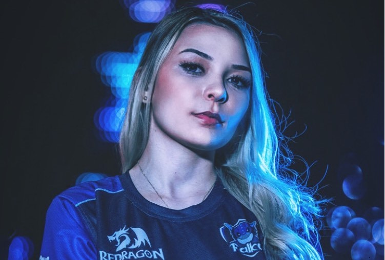 LoL: LOUD inscreve jogadora Miss no banco de dados da Riot Games