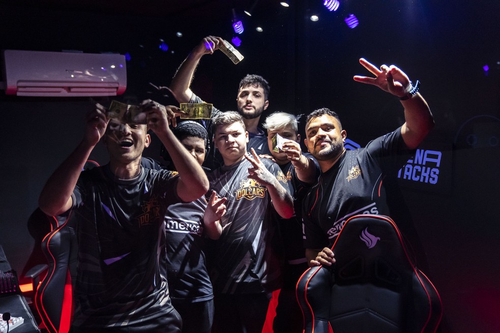 Liga NFA S6: Dollars segue na liderança após segunda semana das finais