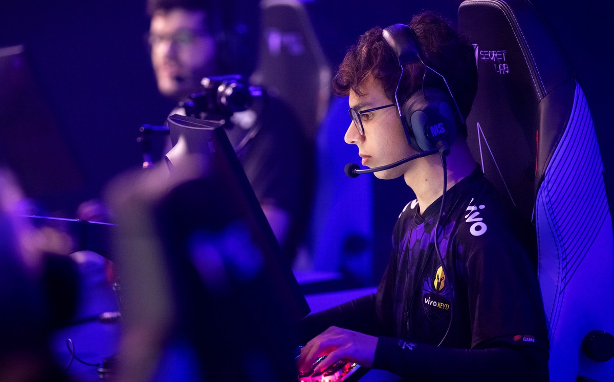 VALORANT: v1xen é colocado no banco da Vivo Keyd