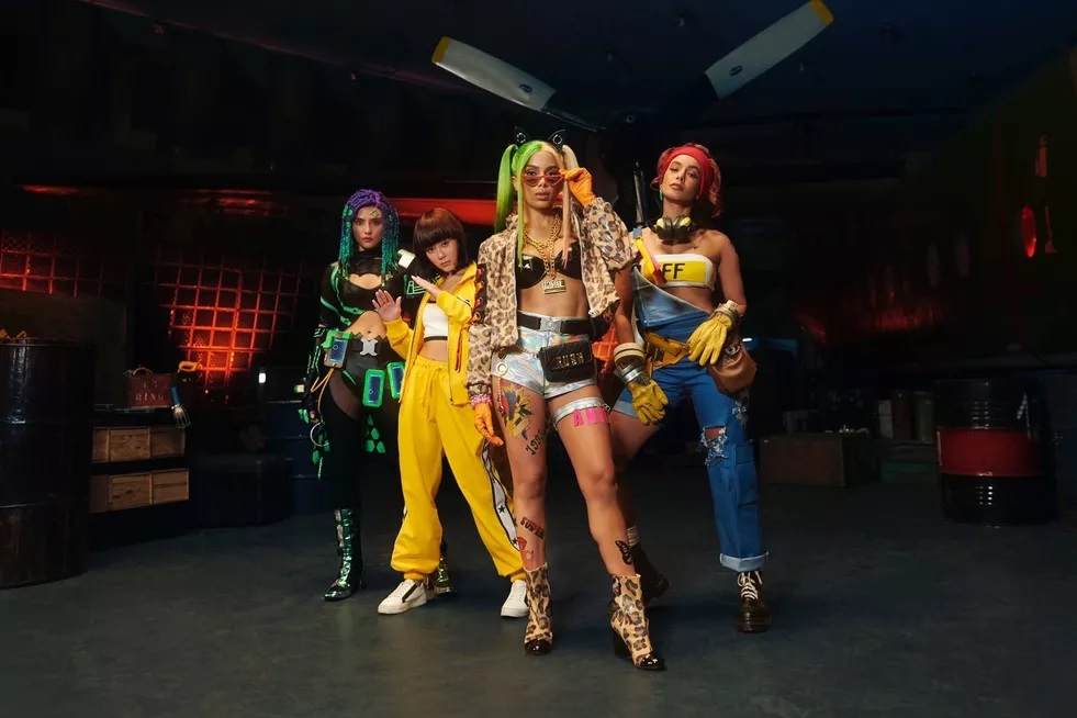 Free Fire: Anitta lança a música “Tropa”; veja o clipe