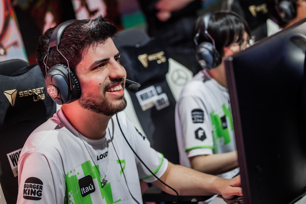 LoL: Robo explica o motivo de jogadores da LOUD não terem ido para fora