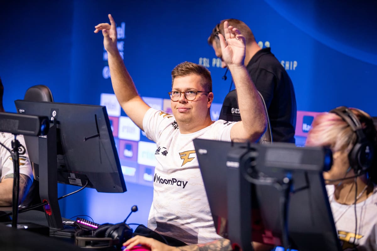 BLAST Premier Spring 2023: FaZe vence e fica próxima da vaga; Complexity se complica