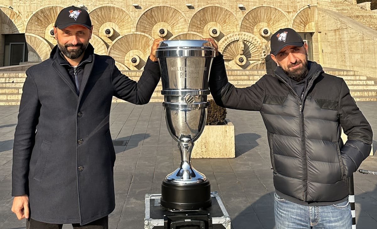 CS:GO: Virtus.pro publica vídeo com troféu do Major do Rio