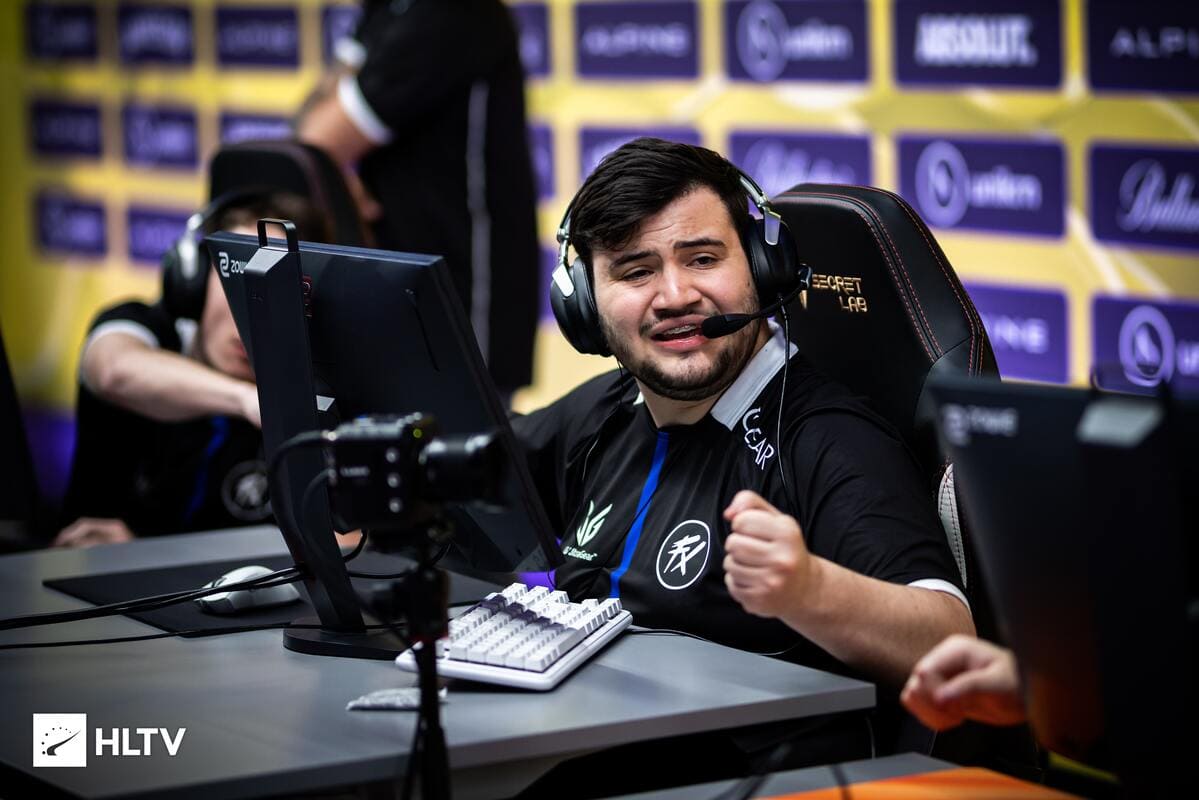 CS:GO: history vai para o banco do Fluxo