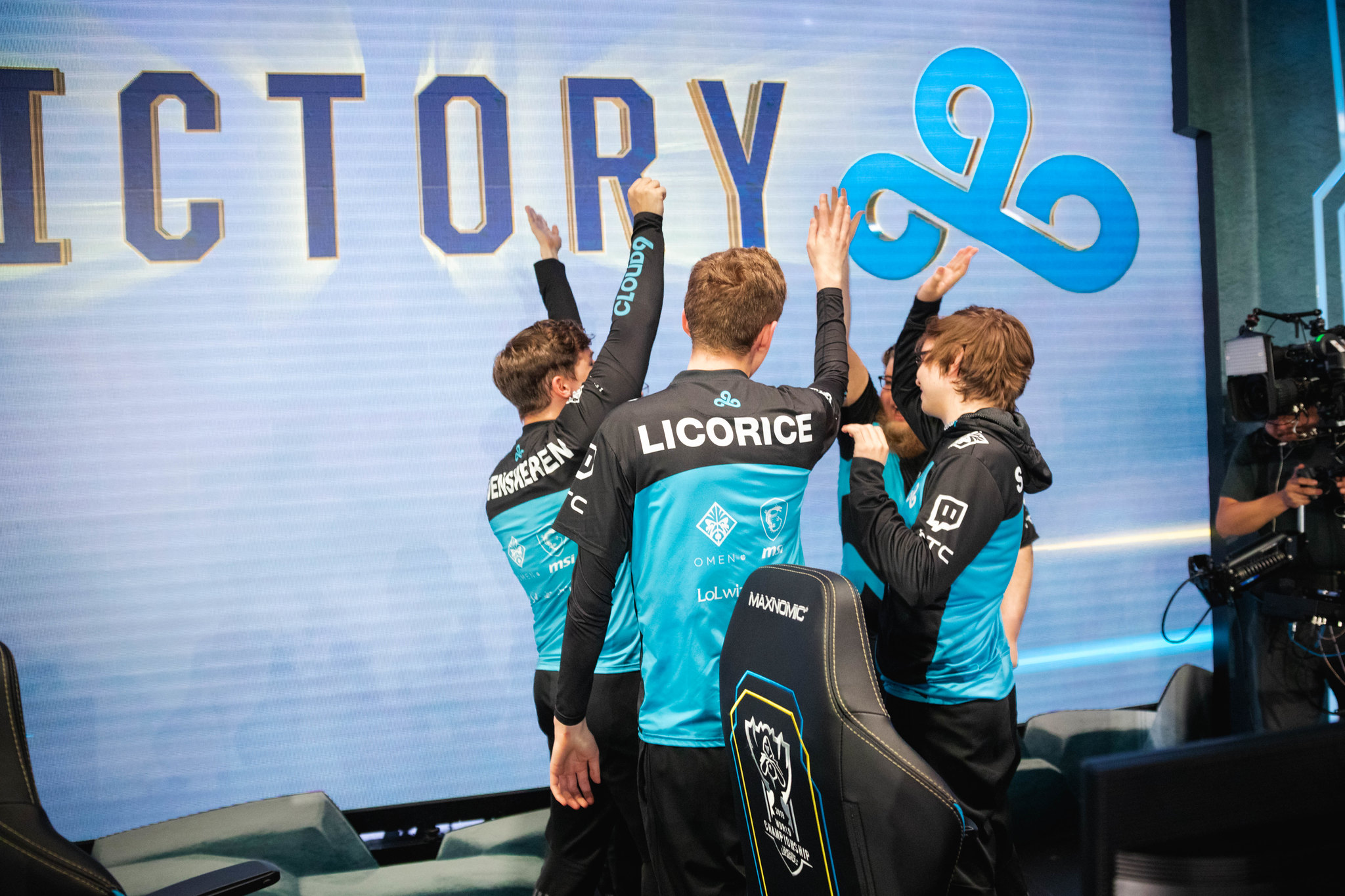 LoL: Mid laner tricampeão da LCS NA anuncia aposentadoria