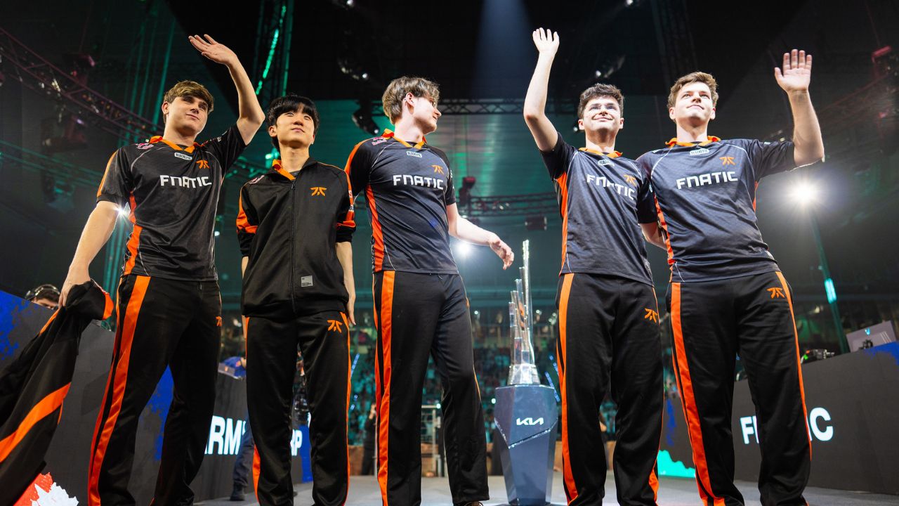 Worlds 2025: FNATIC vence Karmine Corp e garante vaga no mundial de LoL